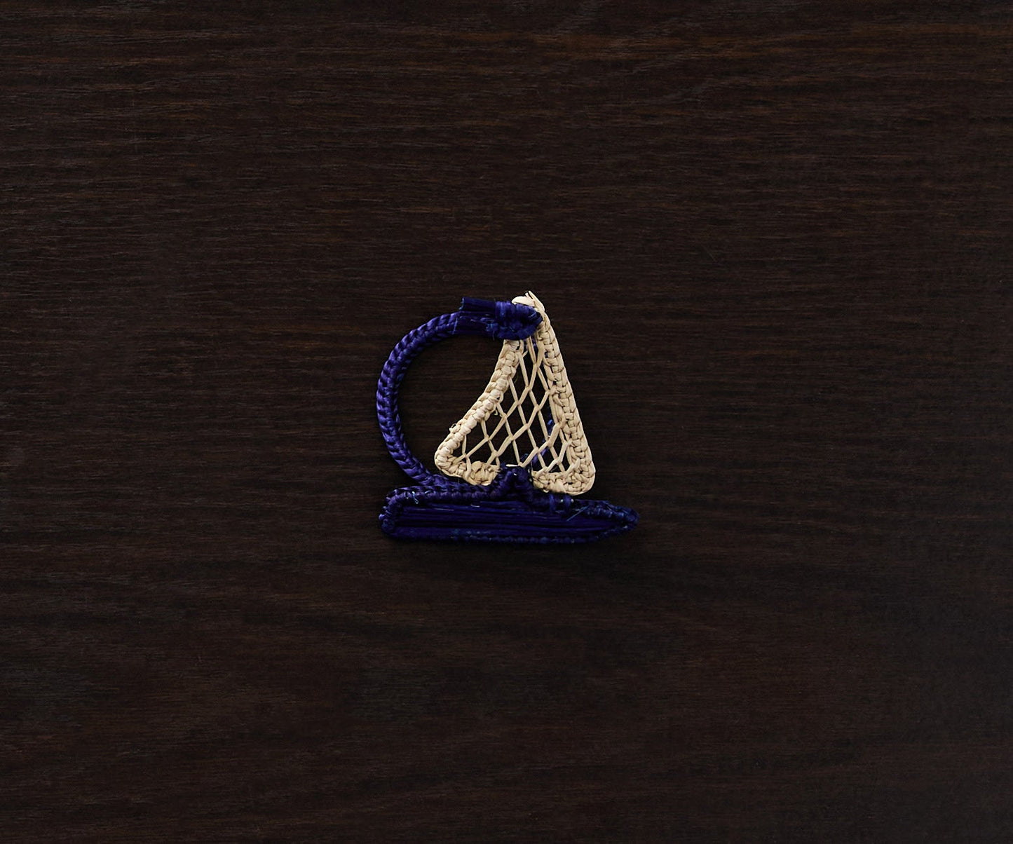 Coastal Sailboat Napkin Ring – 2.75” Handwoven Iraca Palm – Nautical Table Decor from Colombia