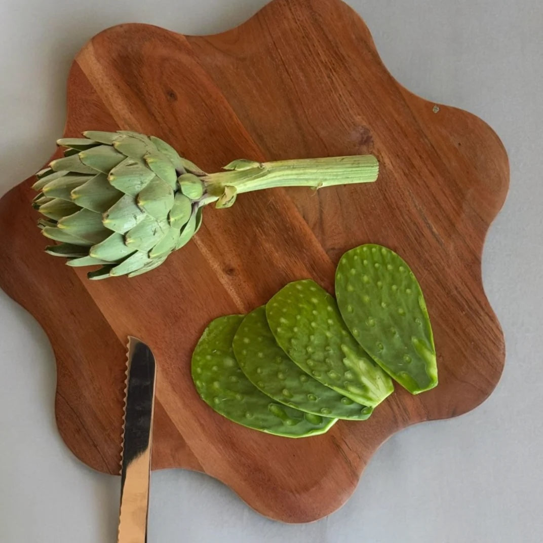 Sari Acacia Wood Serving Board, Large