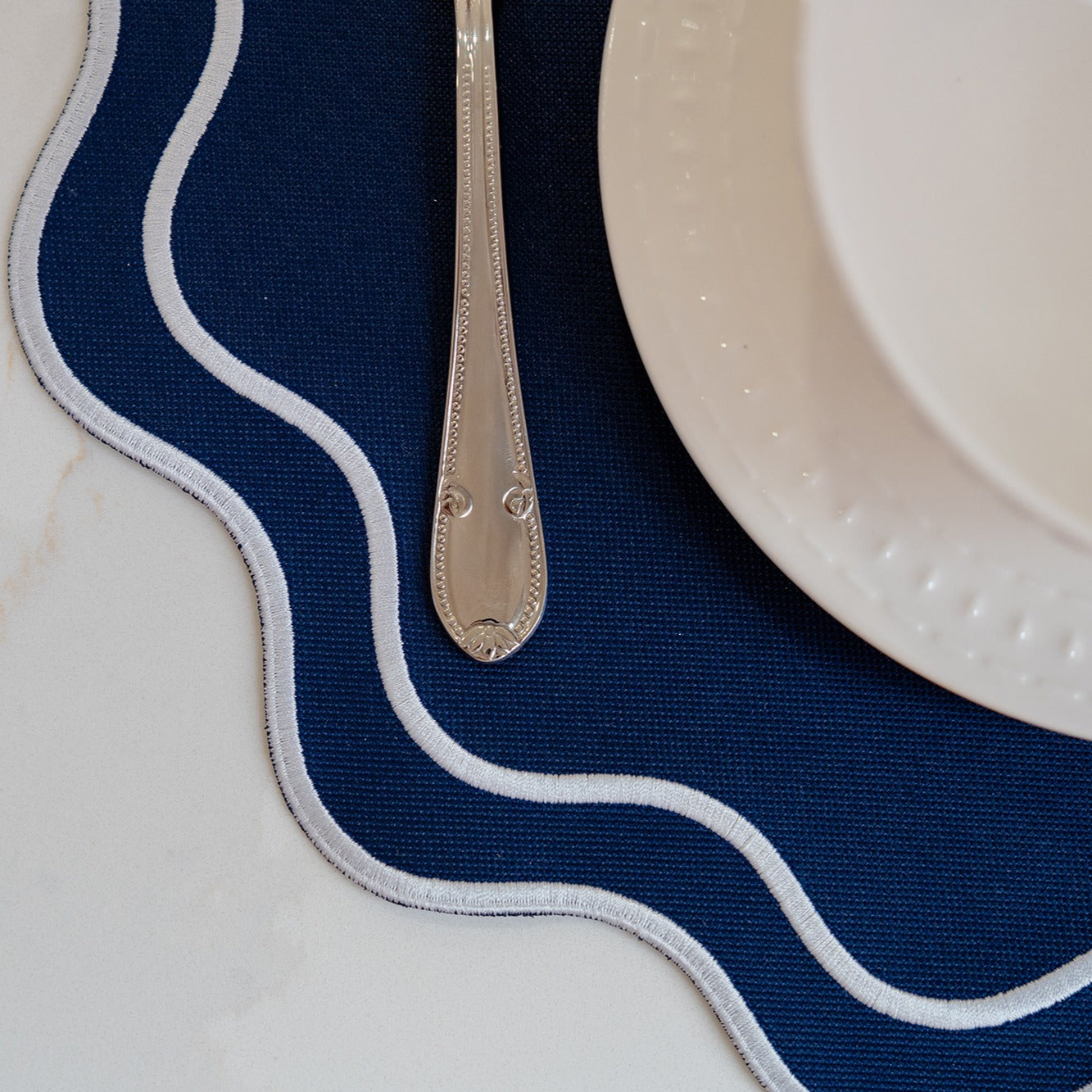 Solid Wave Placemat