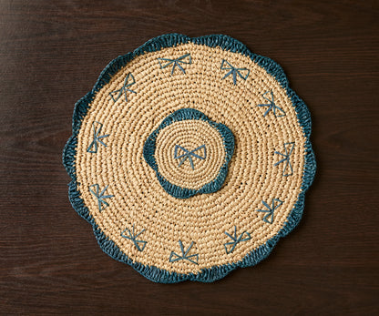 Handwoven Bow Raffia Palm Placemat
