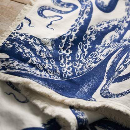 Lucy Table Runner