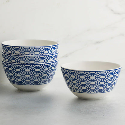 a couple of bowls sitting on top of a table