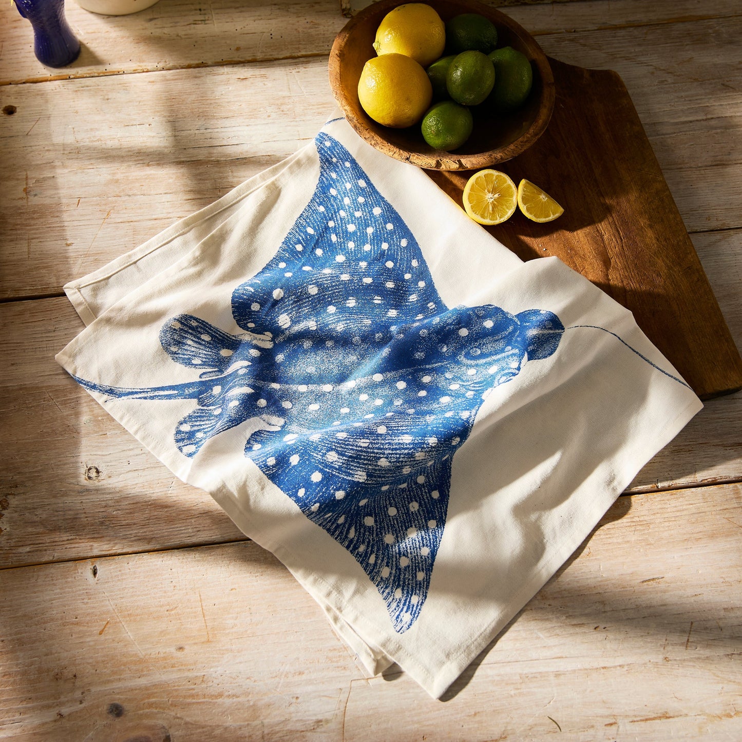 Stingray Kitchen Towels Set of 2 - Coastal Nautical Cotton Kitchen Linens, Beach House Kitchen Decor