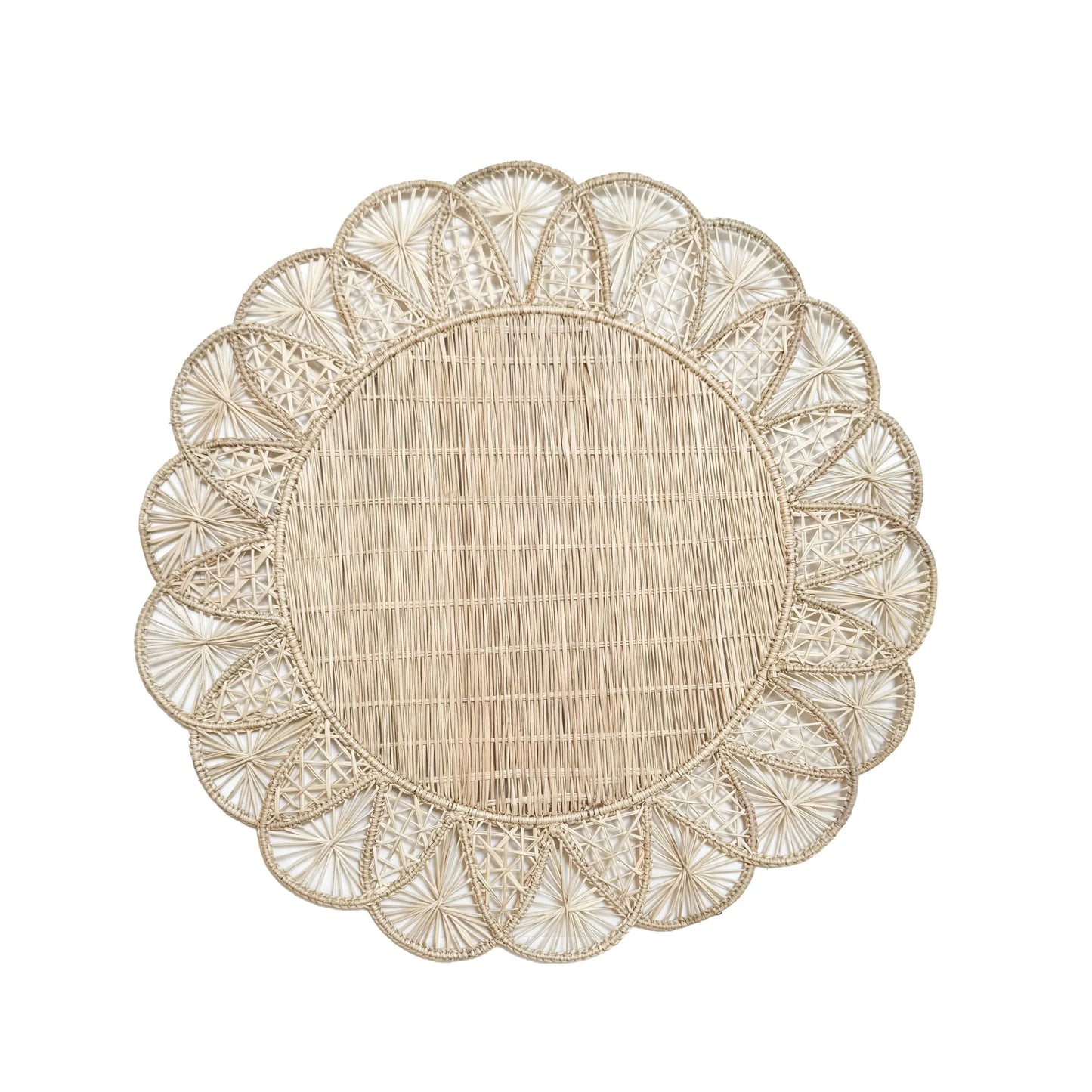 round wicker placemat with scalloped edges