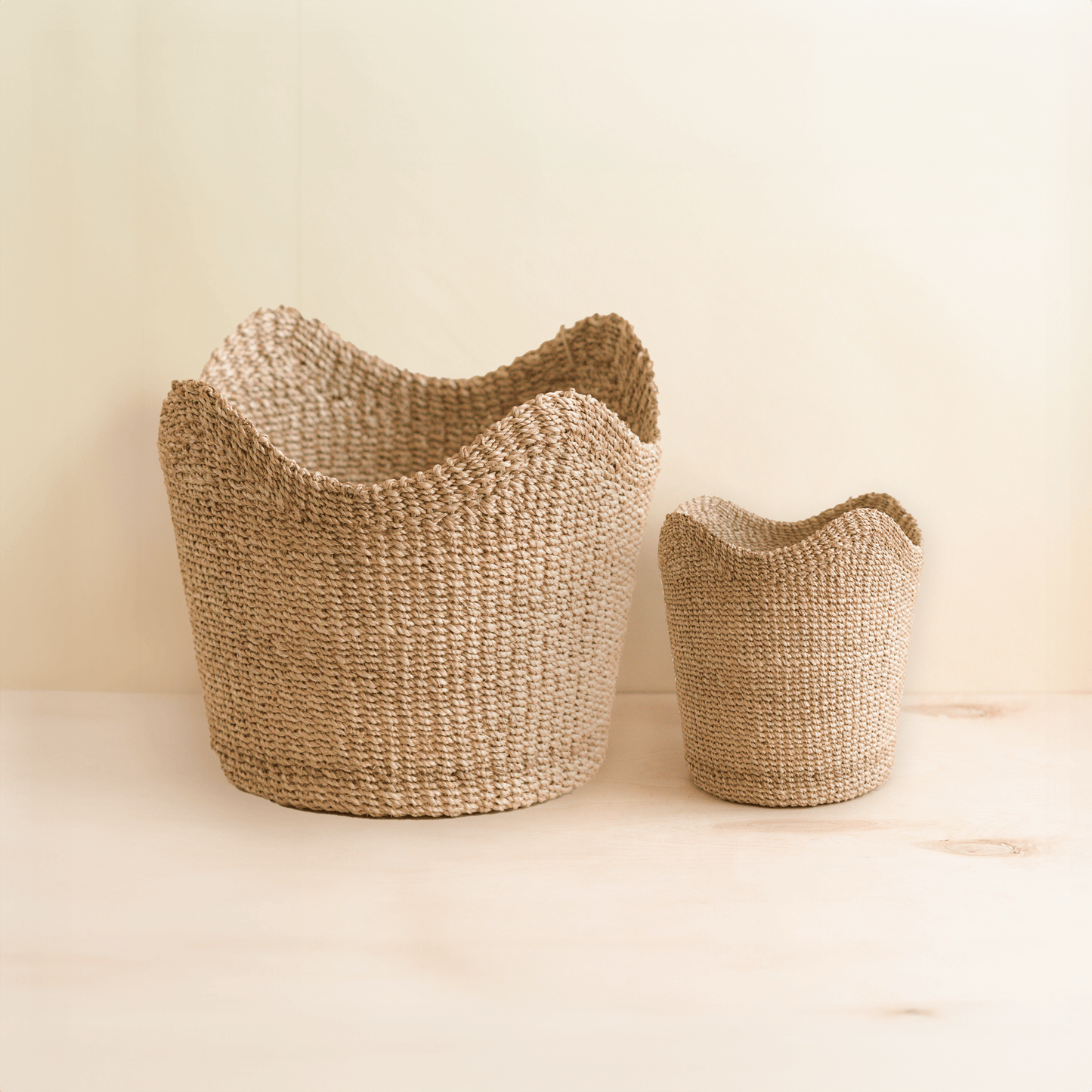 Small Natural Scallop Basket - Abaca Woven Basket