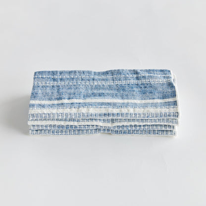 blue and white dinner napkins