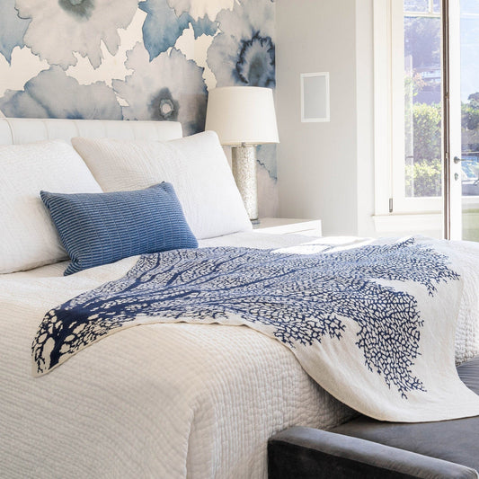 Fan Coral Throw Blanket