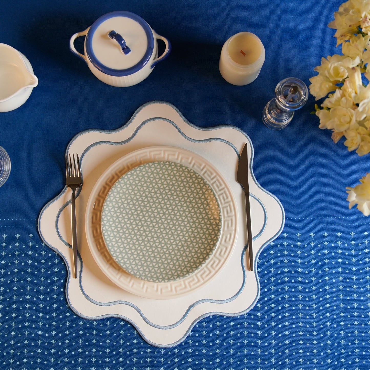 Haven White Wavy Edge Blue Trim Faux Leather Placemat - Coastal Table Decor, Beach House Dining