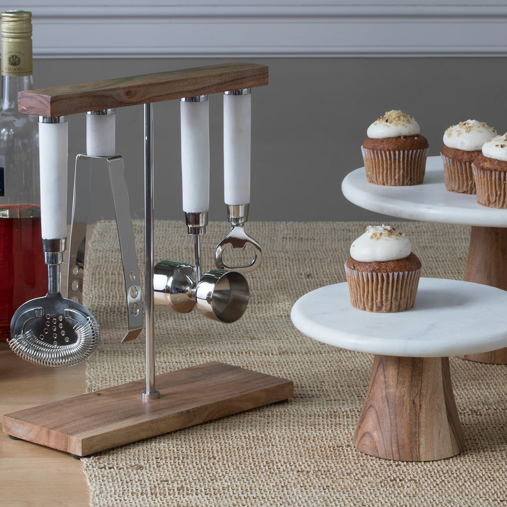 11.25-inch white marble cake stand with acacia wood base
