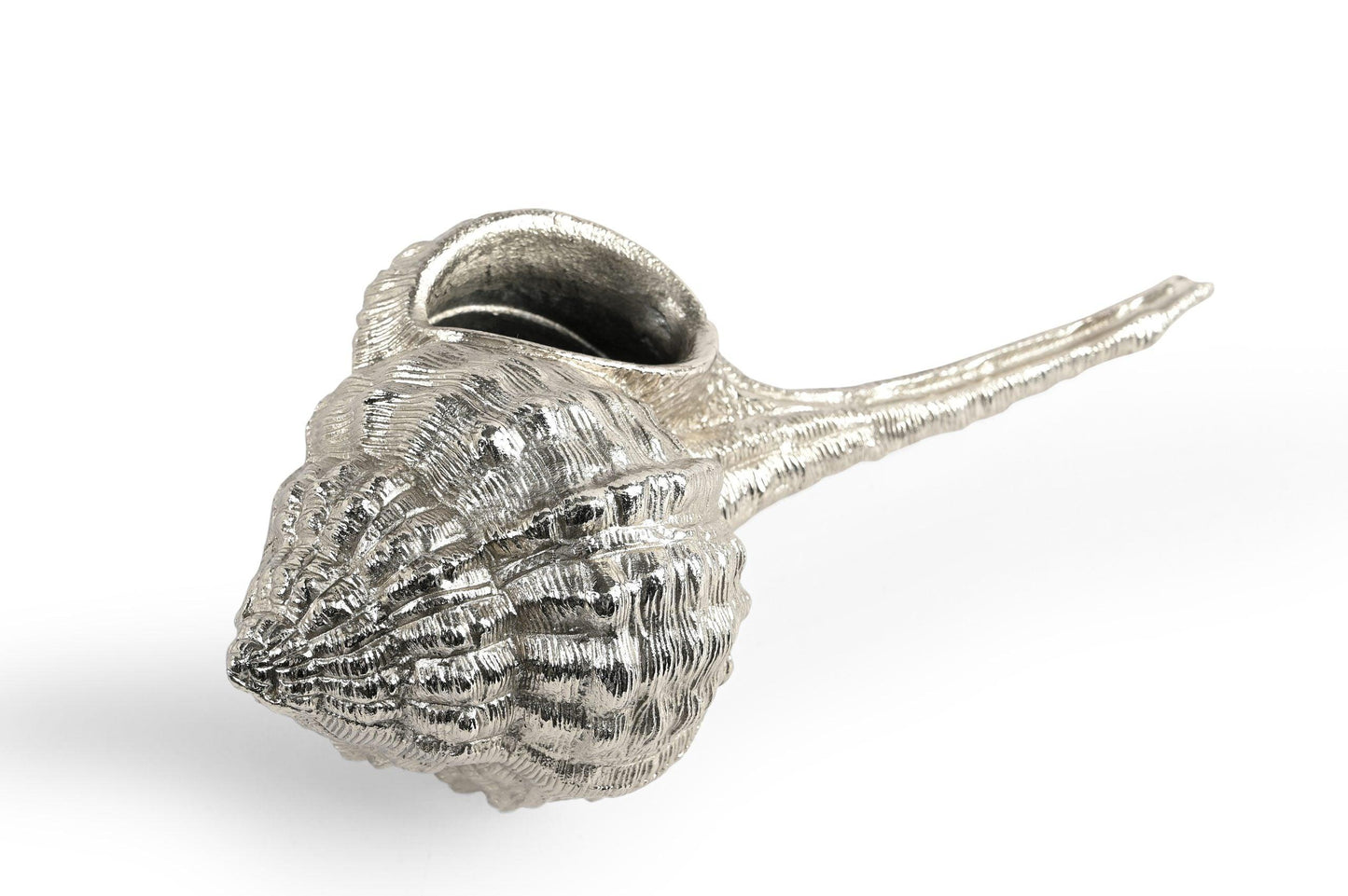 Silver shell sculpture 