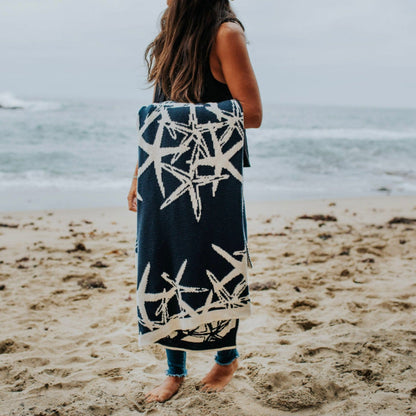 Tumbling Starfish - Reversible Sustainable Coastal Knit Throw Blanket