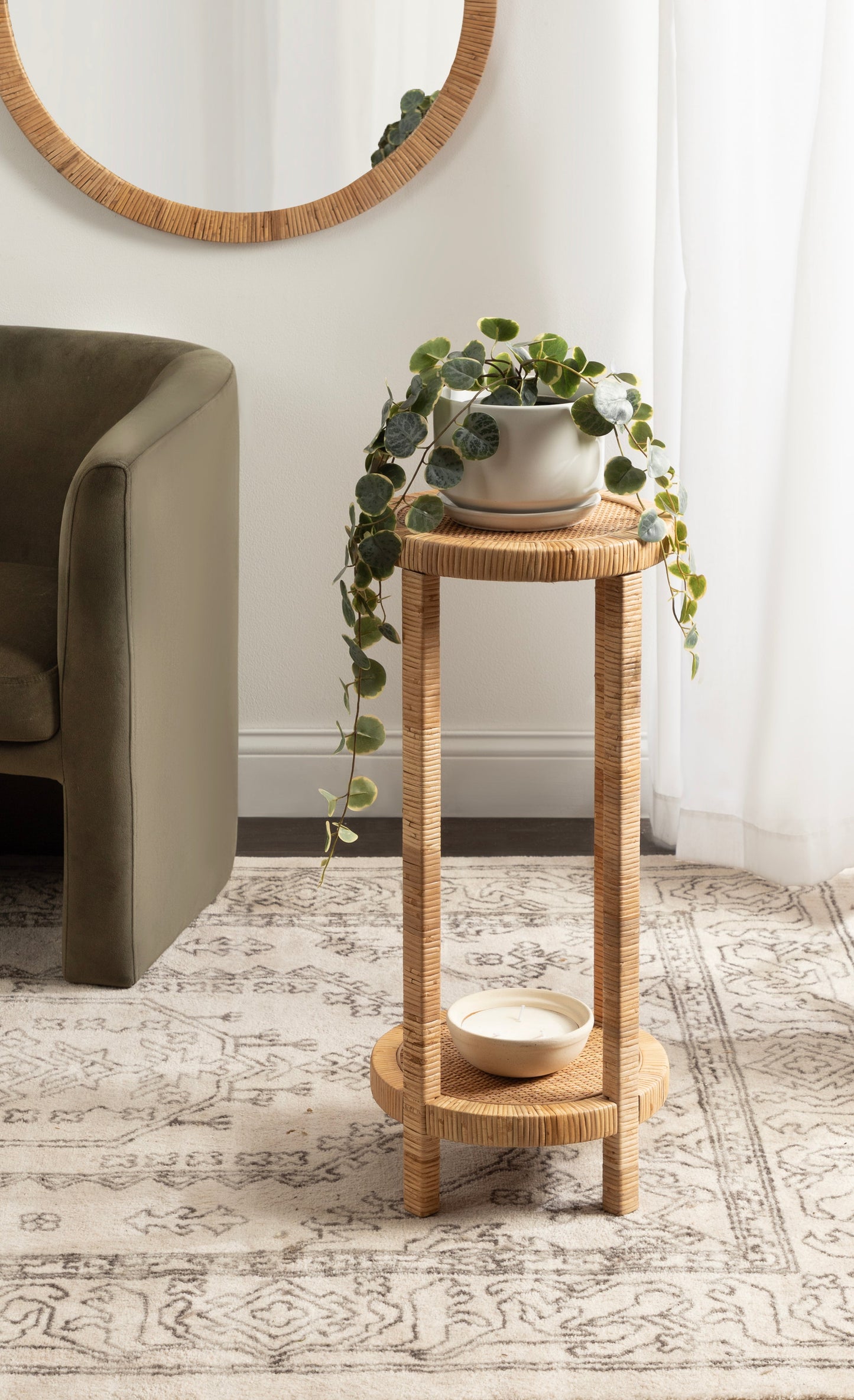 Rafina Round Table