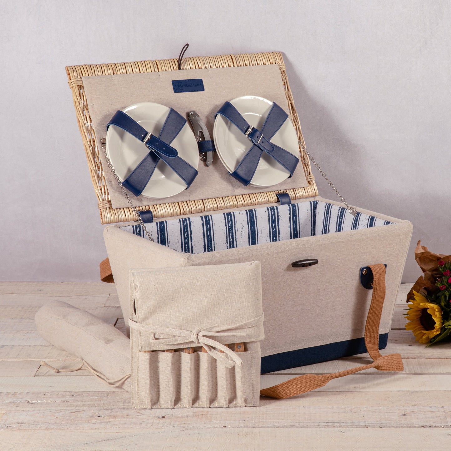 Boardwalk Picnic Basket for 4 - Coastal Wicker Picnic Set, Beach House Outdoor Entertaining