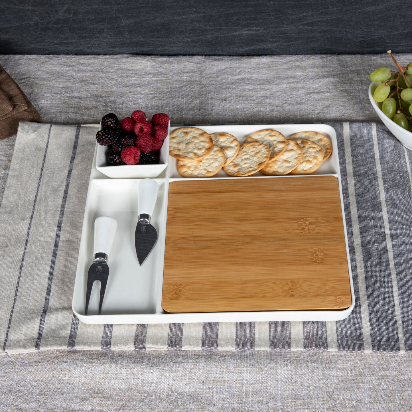 Peninsula Cutting Board & Serving Tray